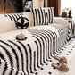 🐾 50 % DE RÉDUCTION EN CE MOMENT ! ☁️ Housse de canapé en peluche ultra douce – Confort nuage, protège des poils et griffes, le refuge parfait pour vos animaux et votre salon, sans sacrifier le style 🛋️❤️