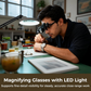 🔍 50% DE RÉDUCTION ⏰ Loupe LED de précision pour électronique & artisanat – Support réglable & zoom 10-20X – Mains libres, éclairage puissant – idéale pour soudure, réparation horlogère ou peinture miniature🛠️