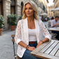👗 50 % DE RÉDUCTION EN CE MOMENT ! ✨Blazer féminin élégant en dentelle à motifs floraux – Une pièce élégante et légère, idéale du bureau à la soirée✨
